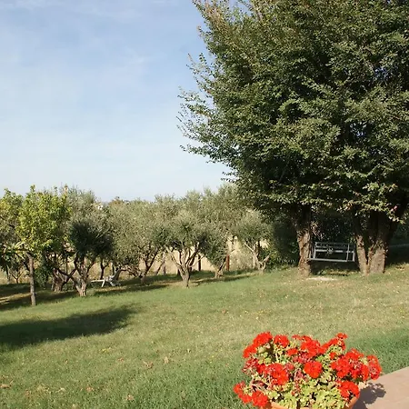 Fattoria Silvia Camelia Lägenhet *